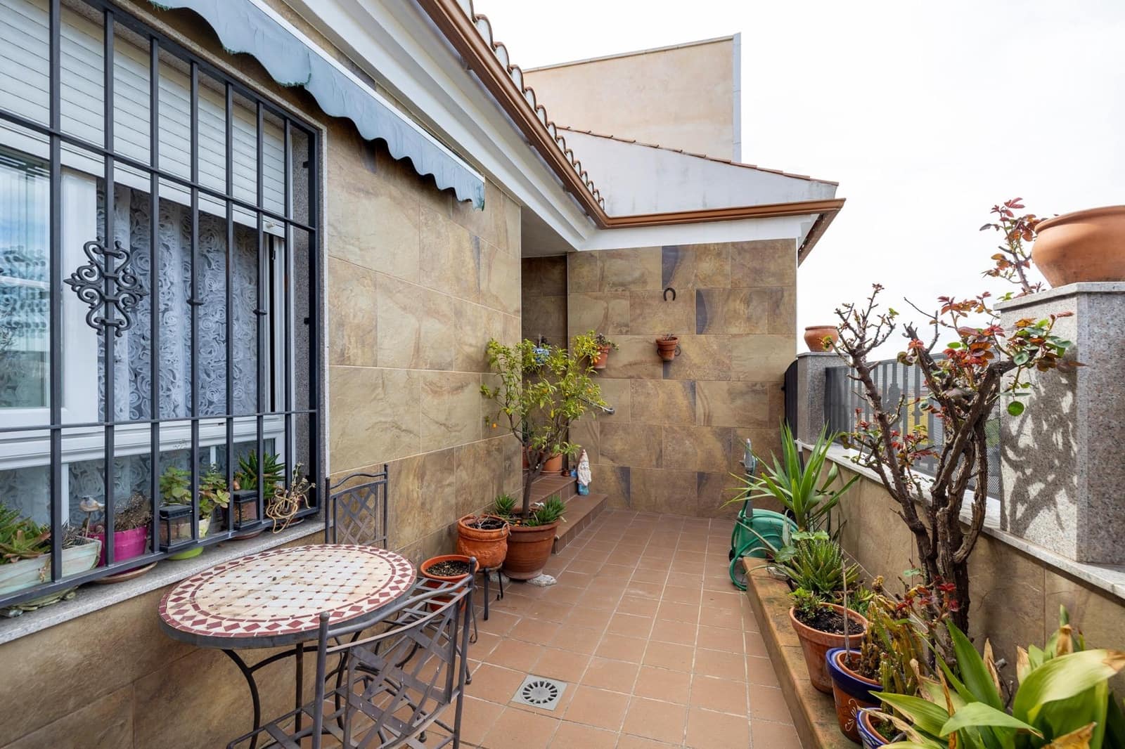 3 bedroom Terraced Villa for sale in Peligros with garage - € 229,000 (Ref: 9674900)