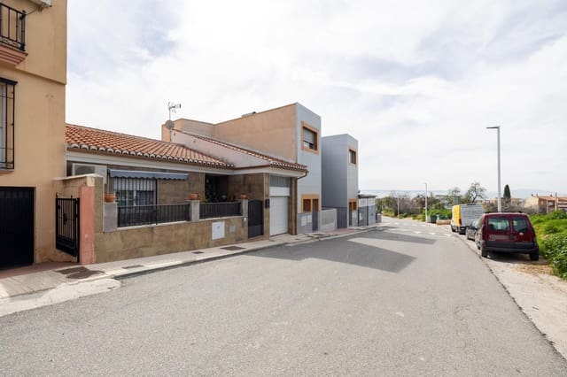 3 bedroom Terraced Villa for sale in Peligros with garage - € 229,000 (Ref: 9674900)