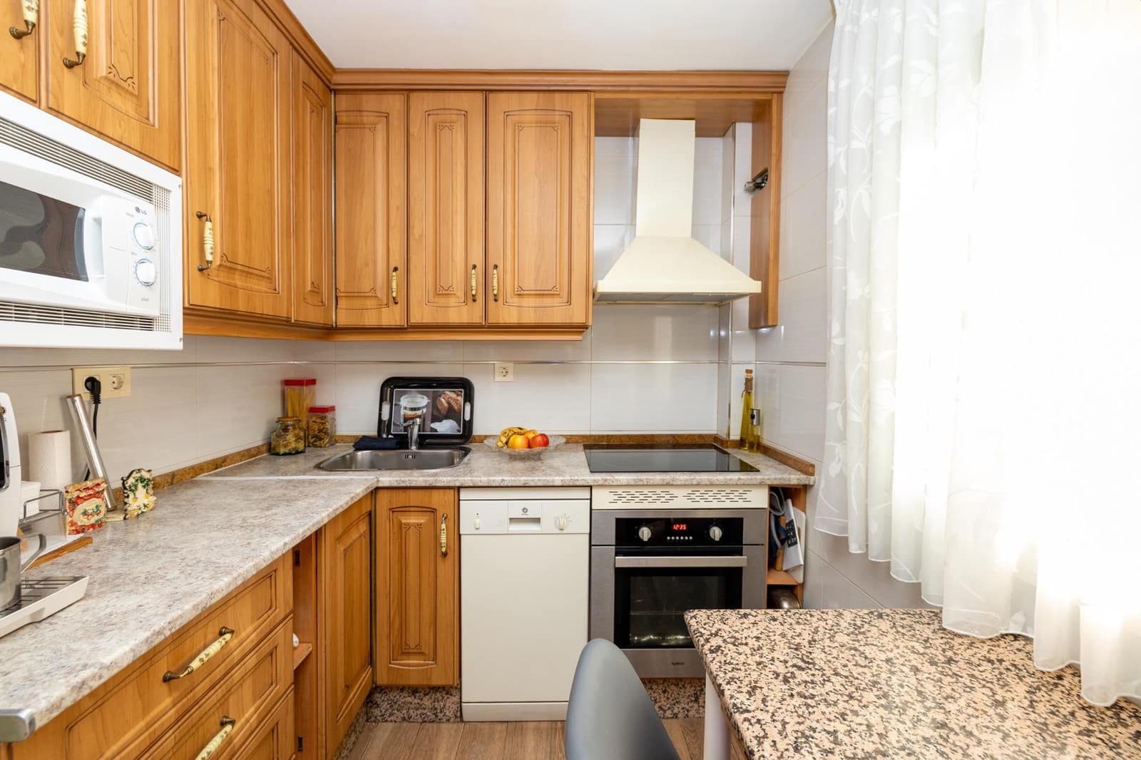 3 bedroom Terraced Villa for sale in Peligros with garage - € 229,000 (Ref: 9674900)