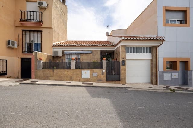 3 bedroom Terraced Villa for sale in Peligros with garage - € 229,000 (Ref: 9674900)