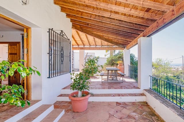 4 sypialnia Willa na sprzedaż w Motril z basenem garażem - 485 000 € (Ref: 9674901)