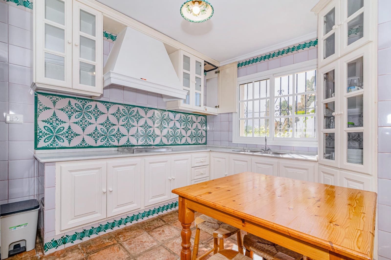 4 sypialnia Willa na sprzedaż w Motril z basenem garażem - 485 000 € (Ref: 9674901)