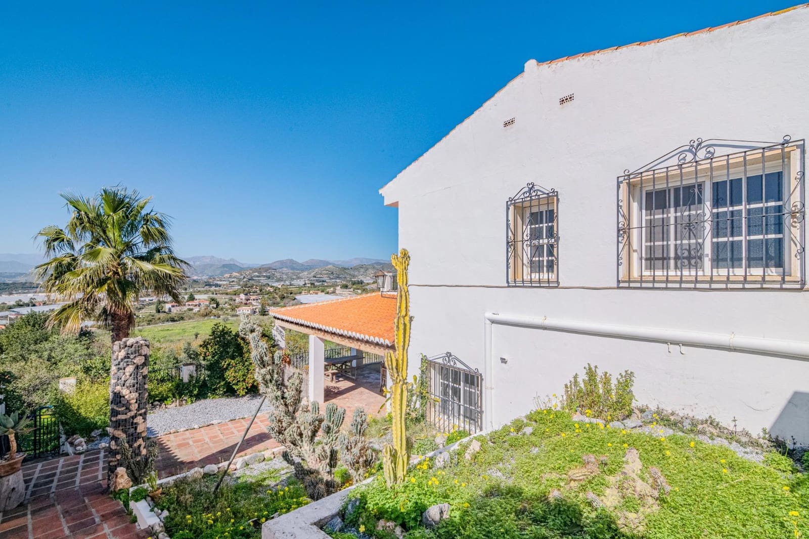 4 sypialnia Willa na sprzedaż w Motril z basenem garażem - 485 000 € (Ref: 9674901)