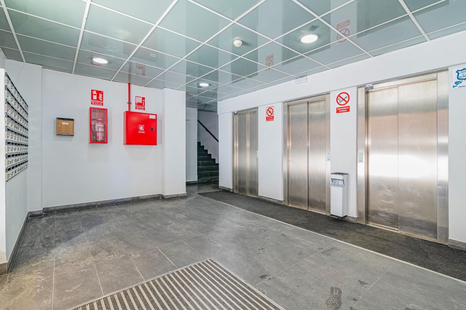 2 Zimmer Wohnung zu verkaufen in Sierra Nevada mit Pool Garage - 170.000 € (Ref: 9674903)