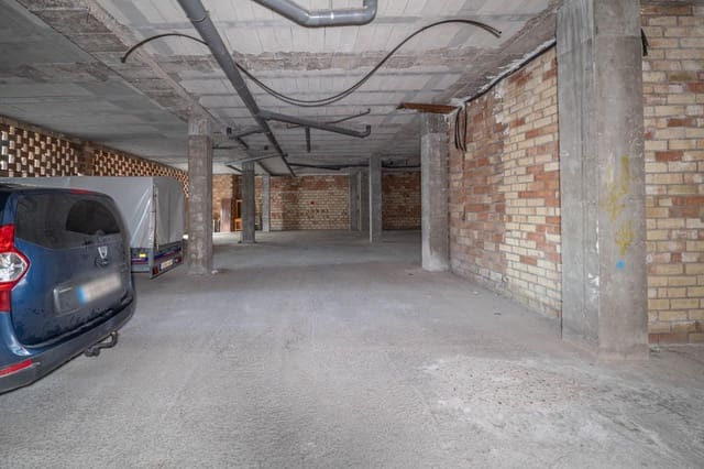 Commercial for sale in Armilla - € 288,000 (Ref: 9674904)
