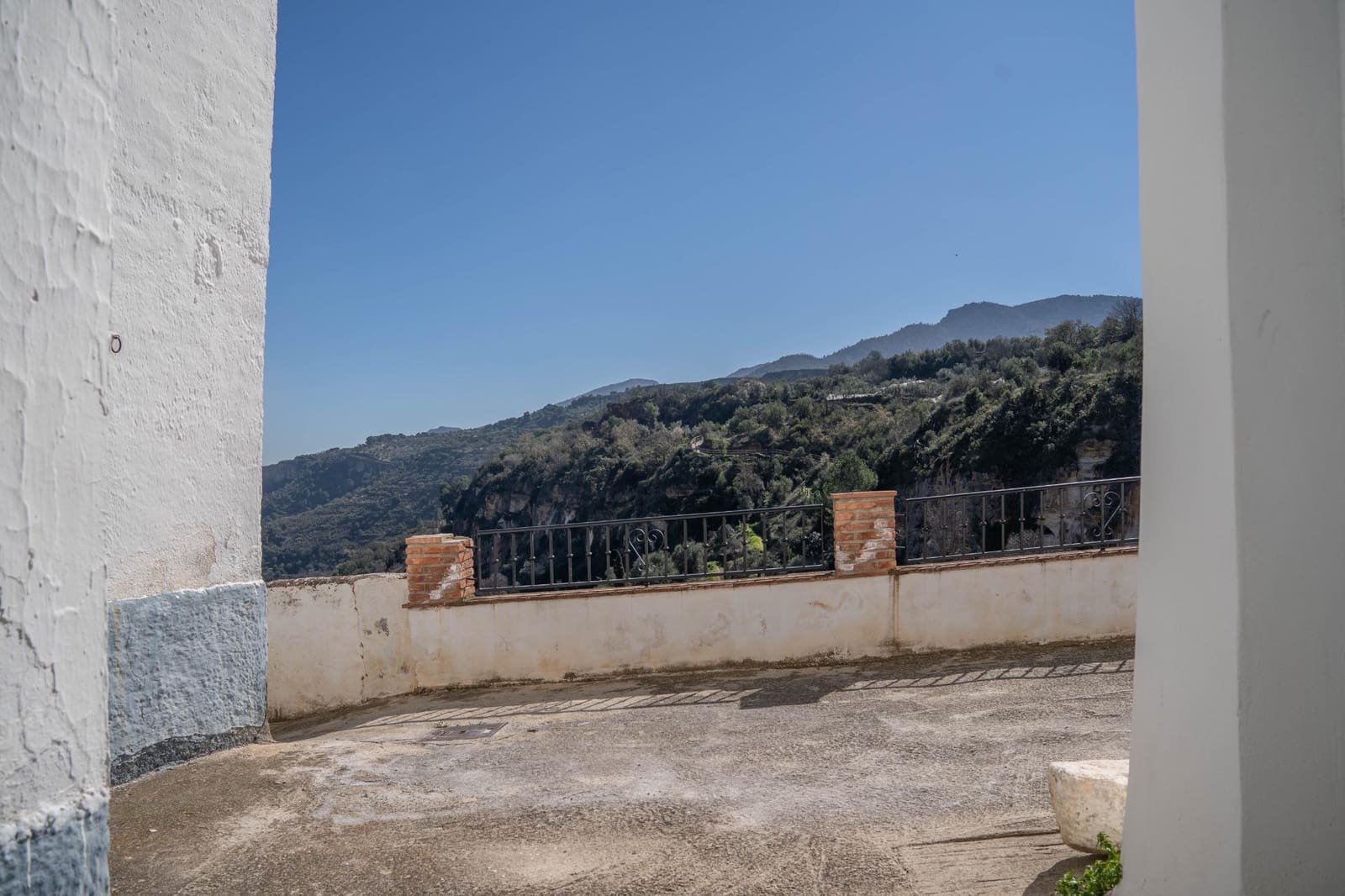 Finca/Casa Rural de 5 habitaciones en Albuñuelas en venta - 82.000 € (Ref: 9674906)