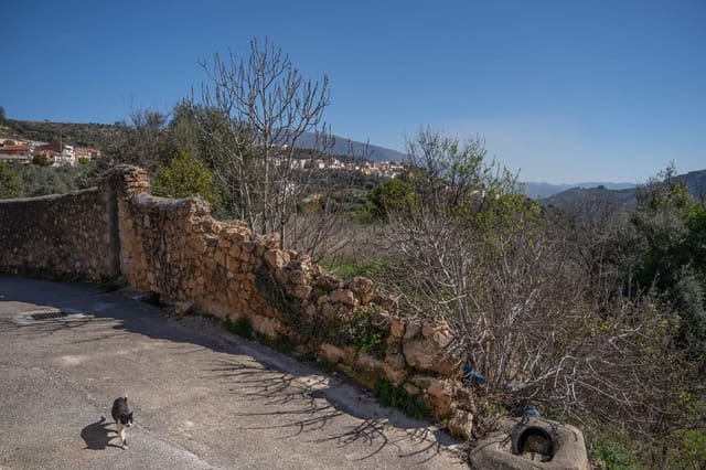 Finca/Casa Rural de 5 habitaciones en Albuñuelas en venta - 82.000 € (Ref: 9674906)