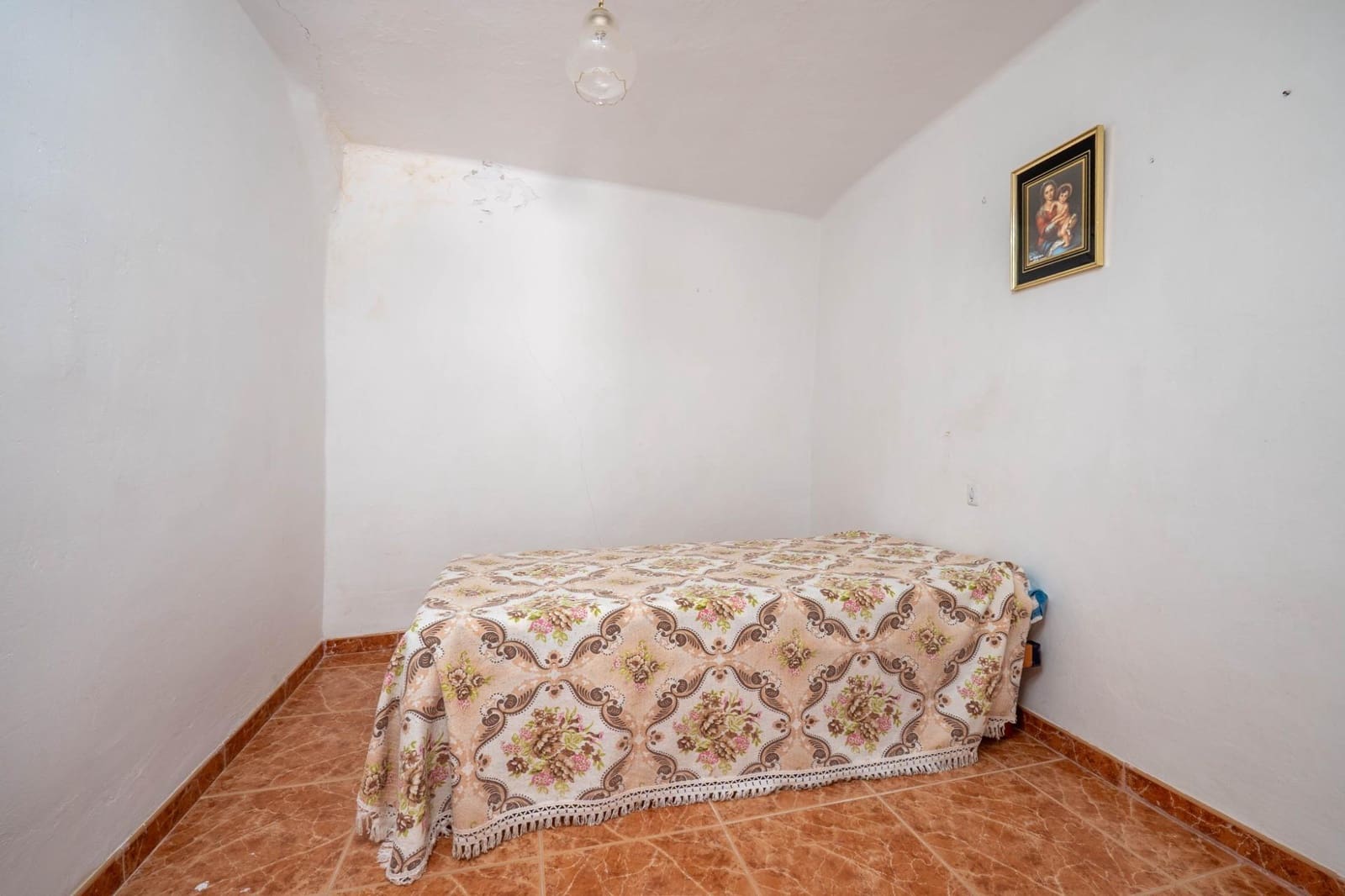 Finca/Casa Rural de 5 habitaciones en Albuñuelas en venta - 82.000 € (Ref: 9674906)