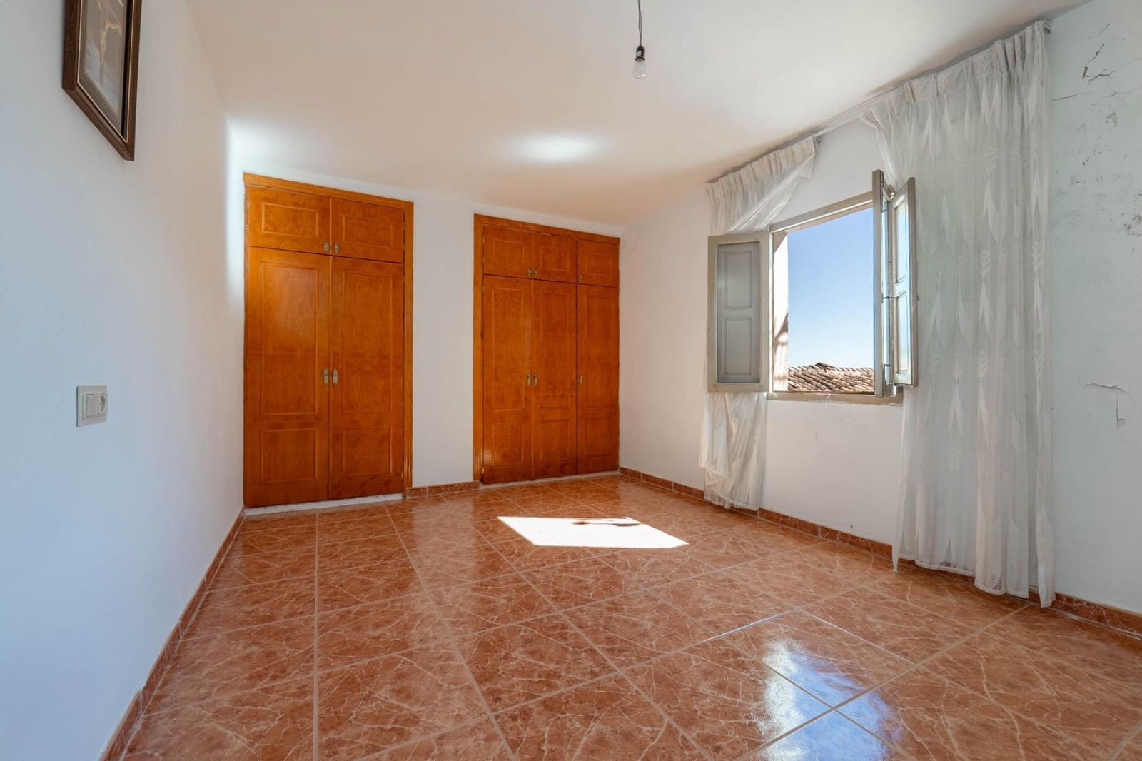 Finca/Casa Rural de 5 habitaciones en Albuñuelas en venta - 82.000 € (Ref: 9674906)