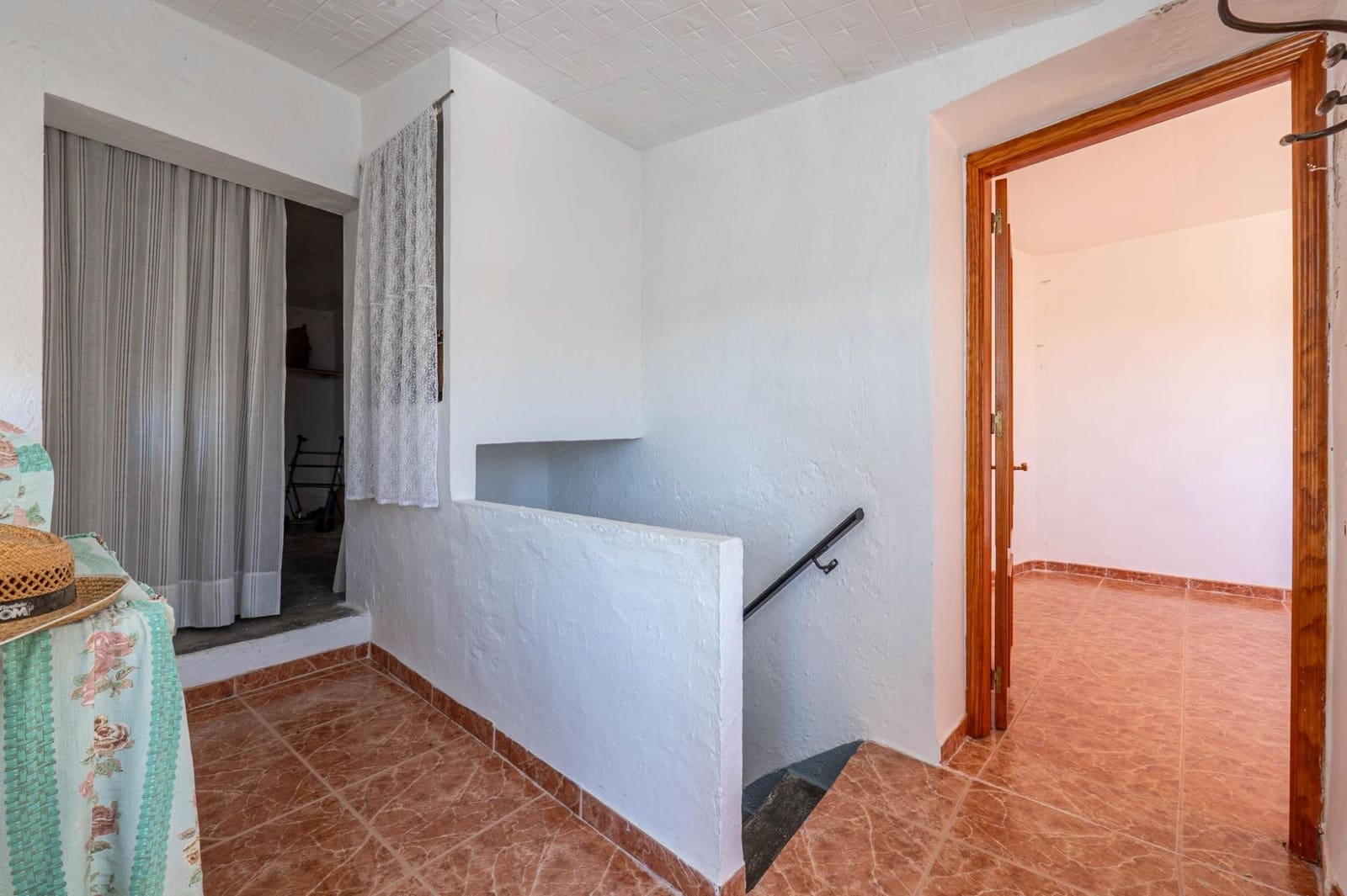 Finca/Casa Rural de 5 habitaciones en Albuñuelas en venta - 82.000 € (Ref: 9674906)