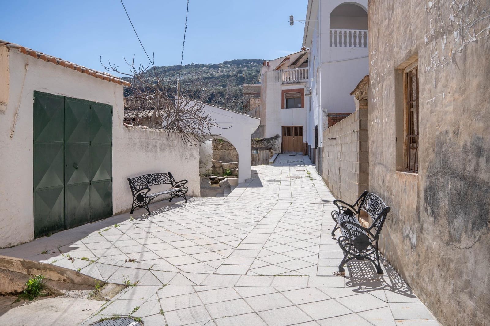 Finca/Casa Rural de 5 habitaciones en Albuñuelas en venta - 82.000 € (Ref: 9674906)