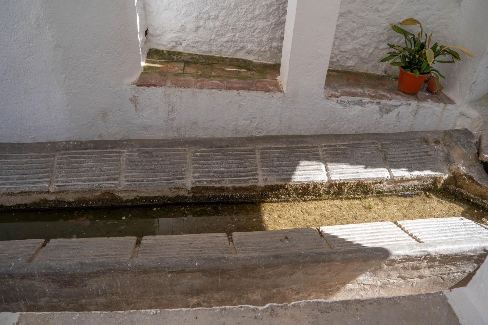 Finca/Casa Rural de 5 habitaciones en Albuñuelas en venta - 82.000 € (Ref: 9674906)