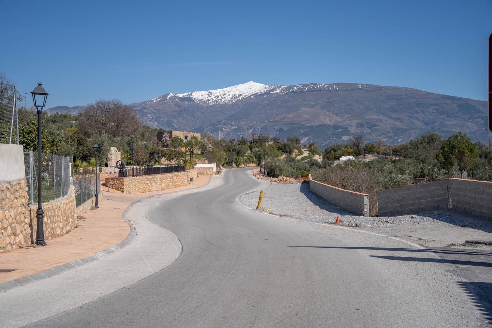 Finca/Casa Rural de 5 habitaciones en Albuñuelas en venta - 82.000 € (Ref: 9674906)