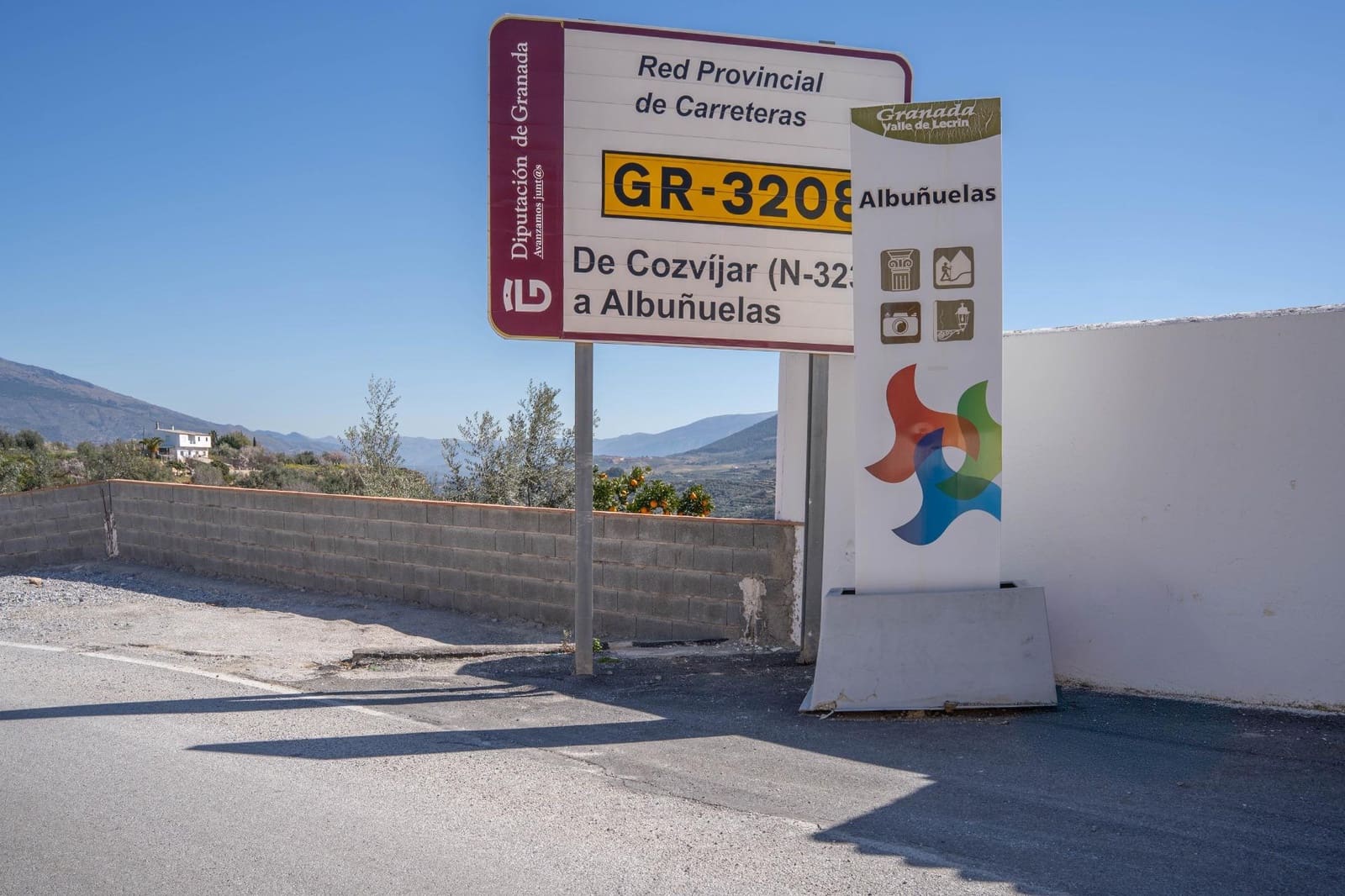 Finca/Casa Rural de 5 habitaciones en Albuñuelas en venta - 82.000 € (Ref: 9674906)