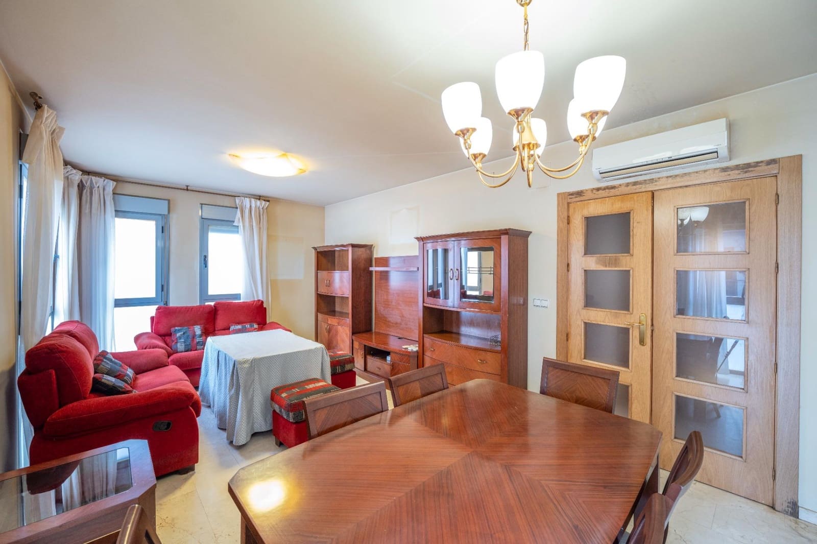 4 bedroom Flat for sale in Granada city - € 358,000 (Ref: 9674907)