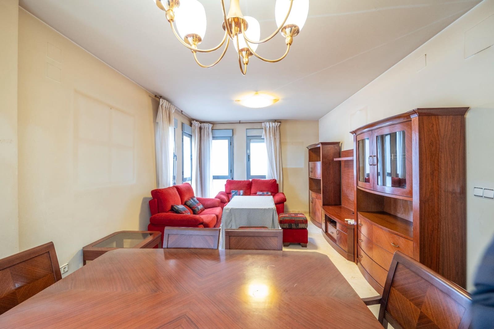 4 bedroom Flat for sale in Granada city - € 358,000 (Ref: 9674907)