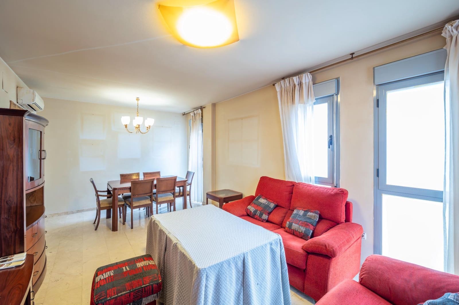 4 bedroom Flat for sale in Granada city - € 358,000 (Ref: 9674907)