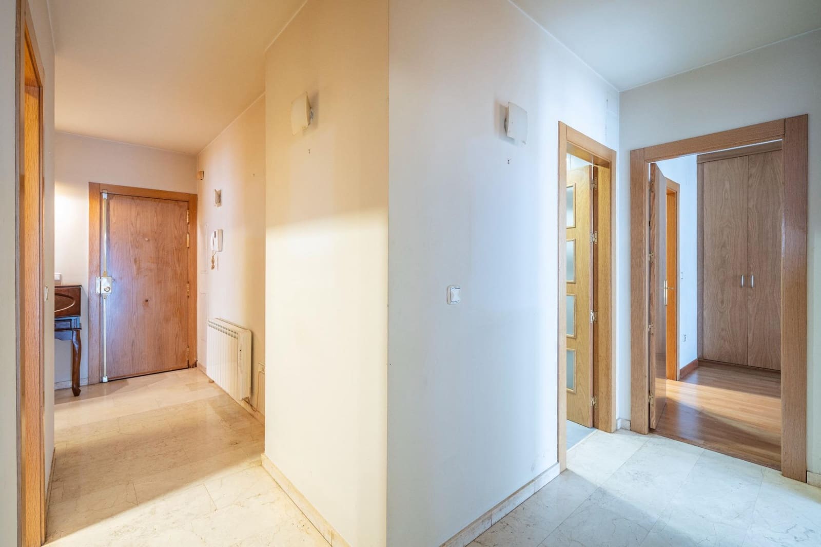 4 bedroom Flat for sale in Granada city - € 358,000 (Ref: 9674907)