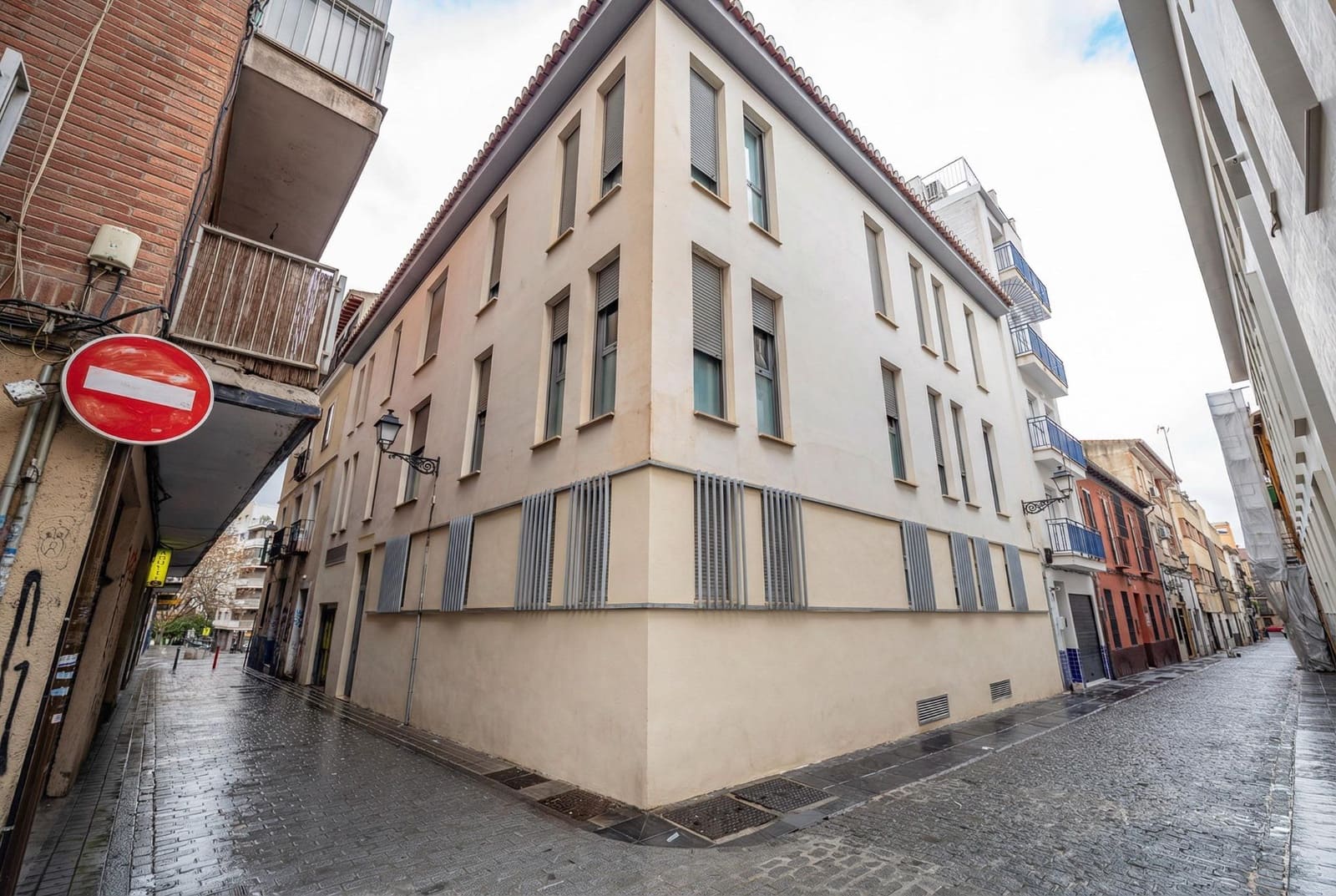 4 bedroom Flat for sale in Granada city - € 358,000 (Ref: 9674907)