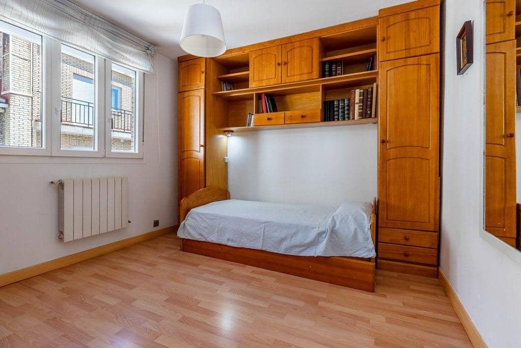 4 sovrum Takvåning till salu i Granada stad - 439 000 € (Ref: 9674908)