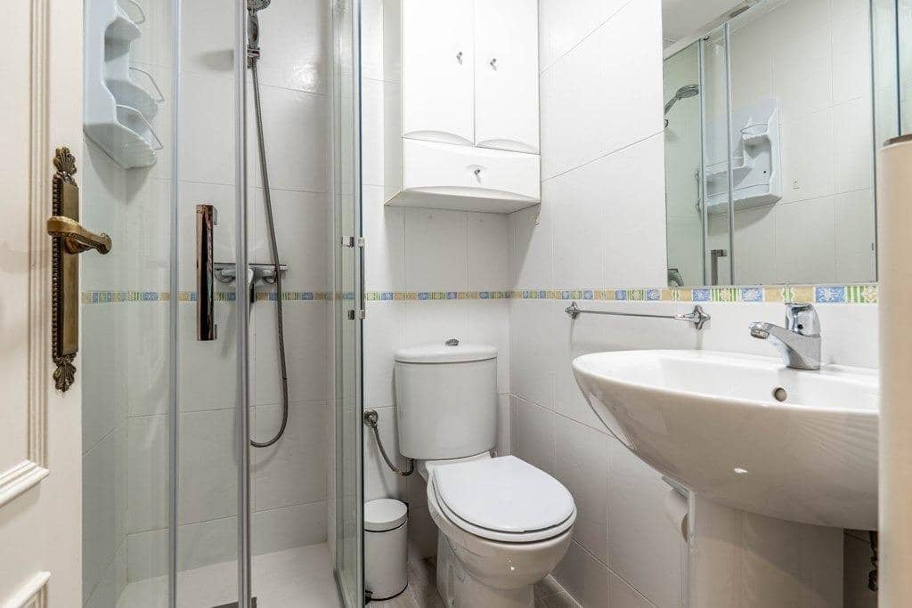 4 sovrum Takvåning till salu i Granada stad - 439 000 € (Ref: 9674908)