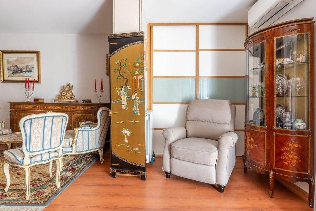 4 sovrum Takvåning till salu i Granada stad - 439 000 € (Ref: 9674908)