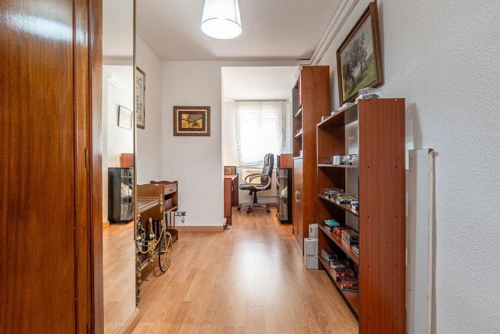 4 sovrum Takvåning till salu i Granada stad - 439 000 € (Ref: 9674908)