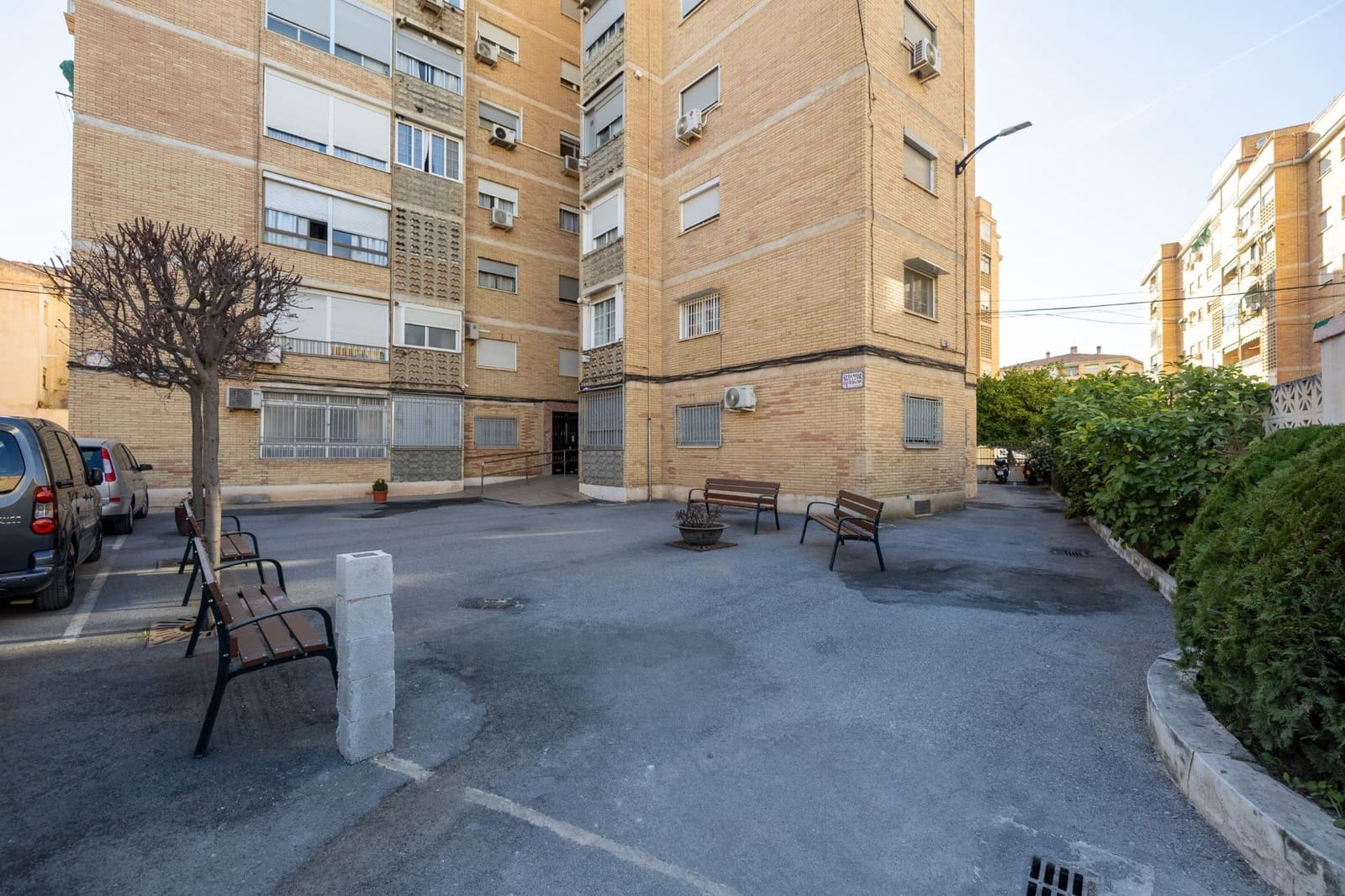 3 bedroom Apartment for sale in Granada city with garage - € 199,900 (Ref: 9674909)