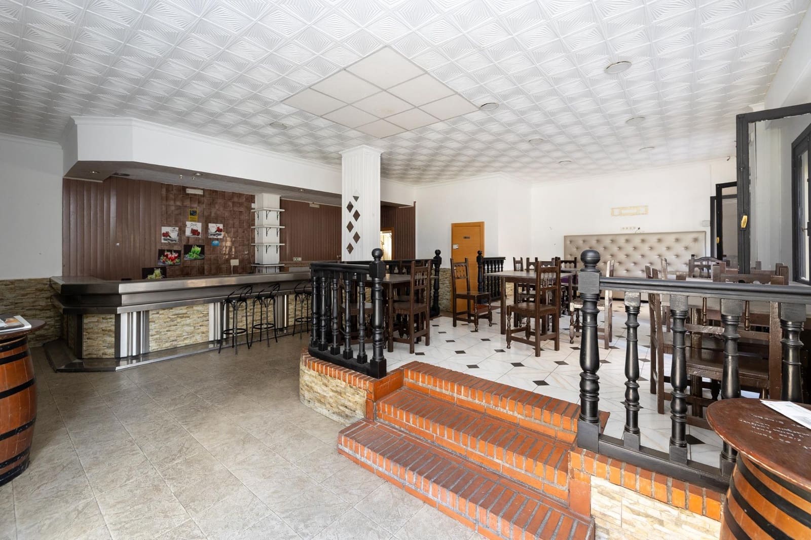 Business for sale in Maracena - € 280,000 (Ref: 9674911)