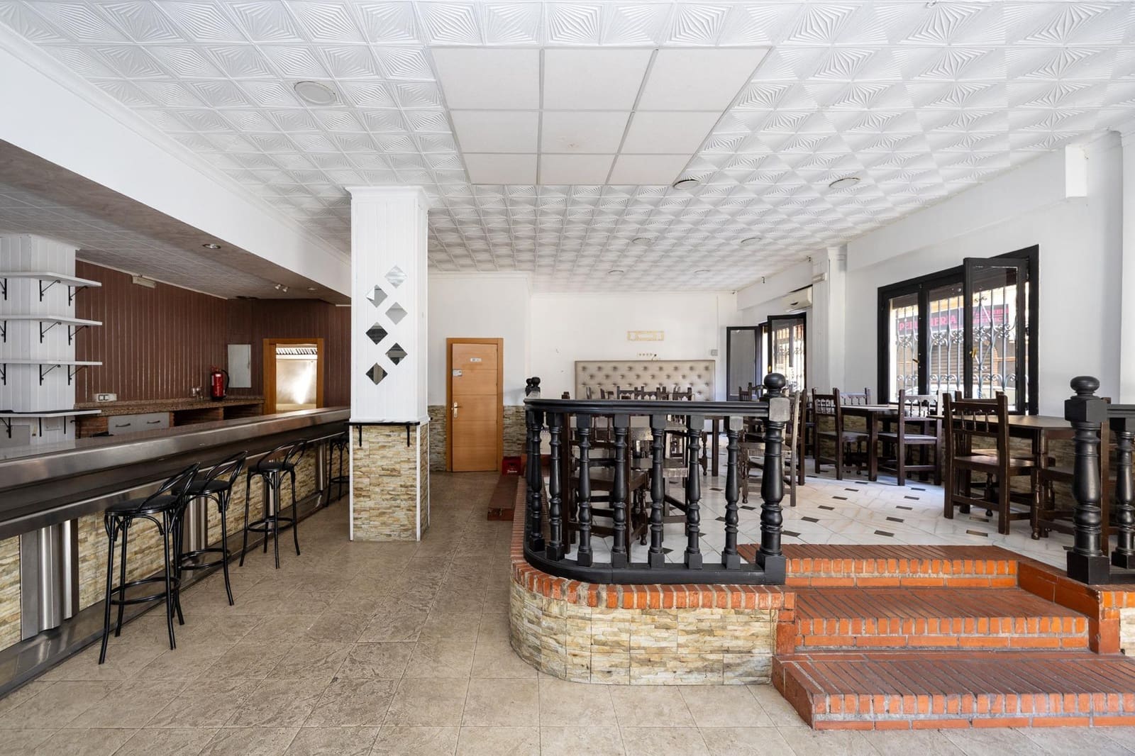 Business for sale in Maracena - € 280,000 (Ref: 9674911)