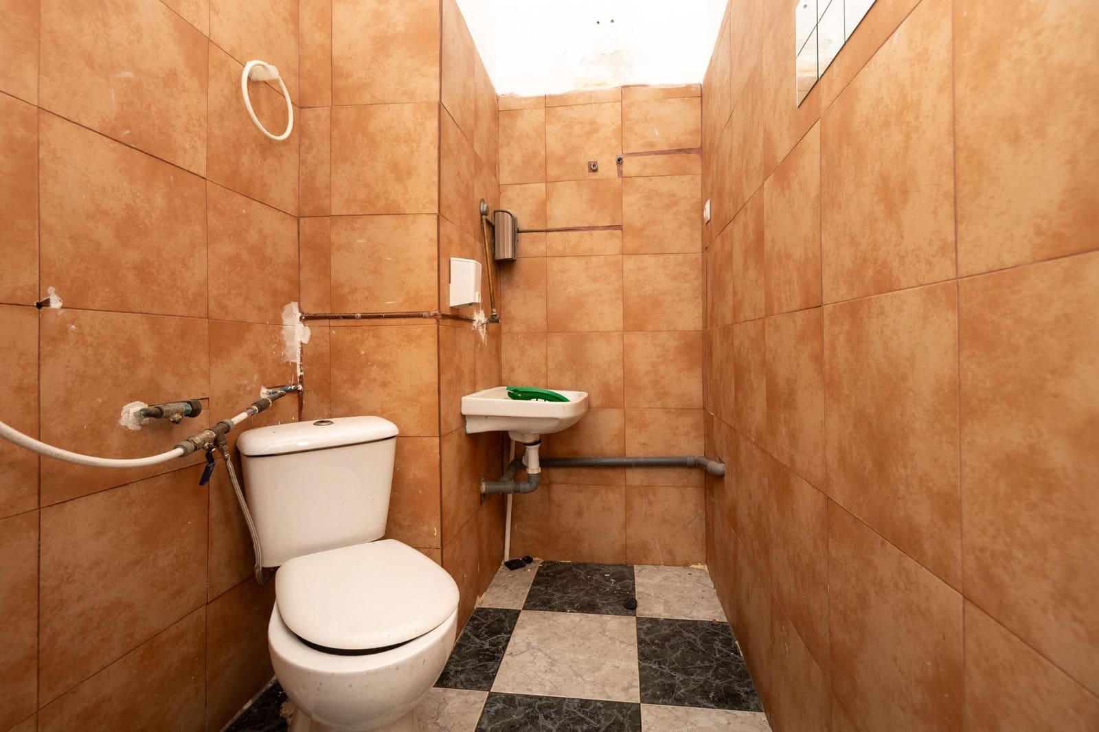 Business for sale in Maracena - € 280,000 (Ref: 9674911)