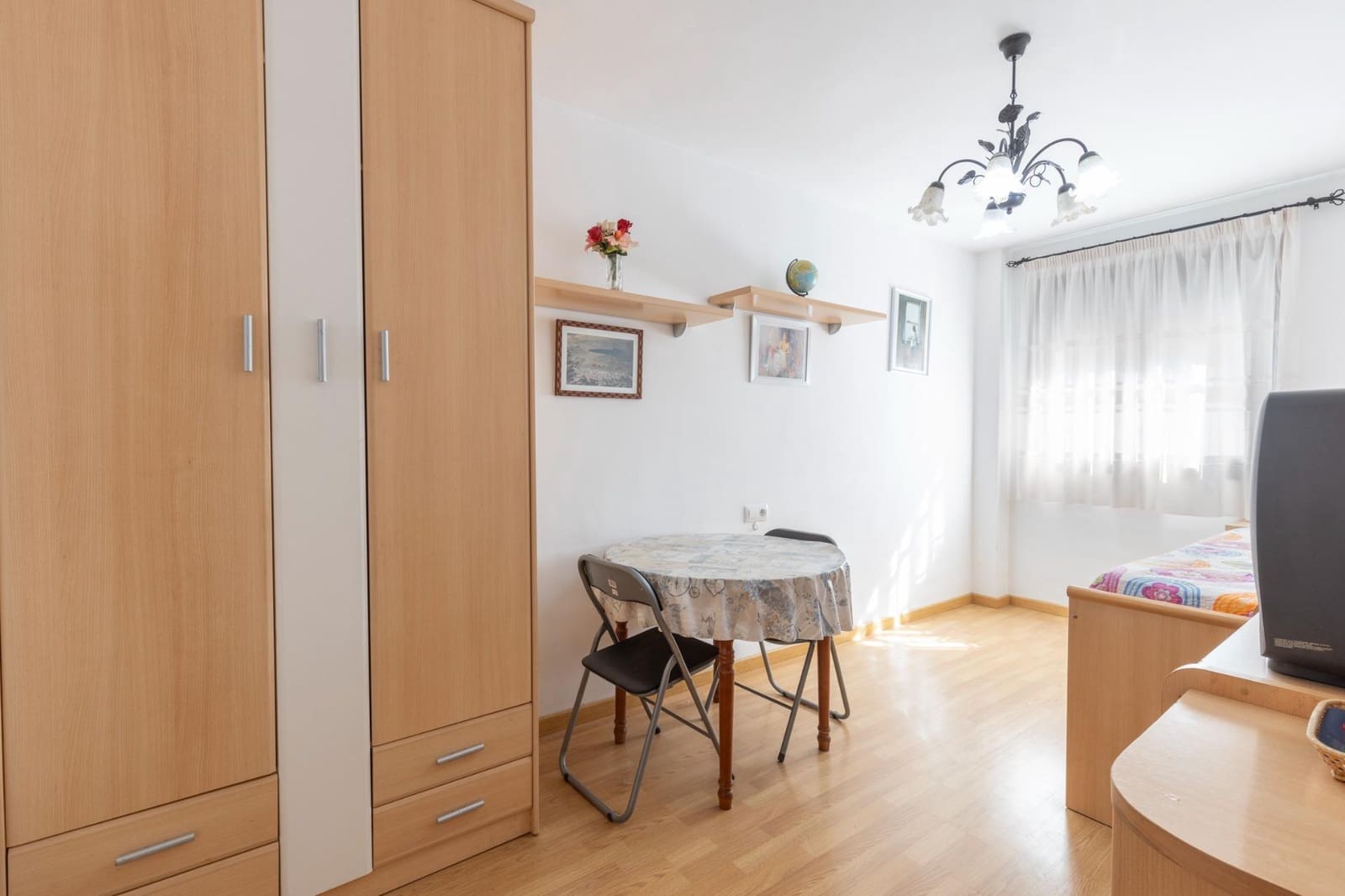 Piso de 2 habitaciones en La Zubia en venta con piscina - 160.000 € (Ref: 9674912)