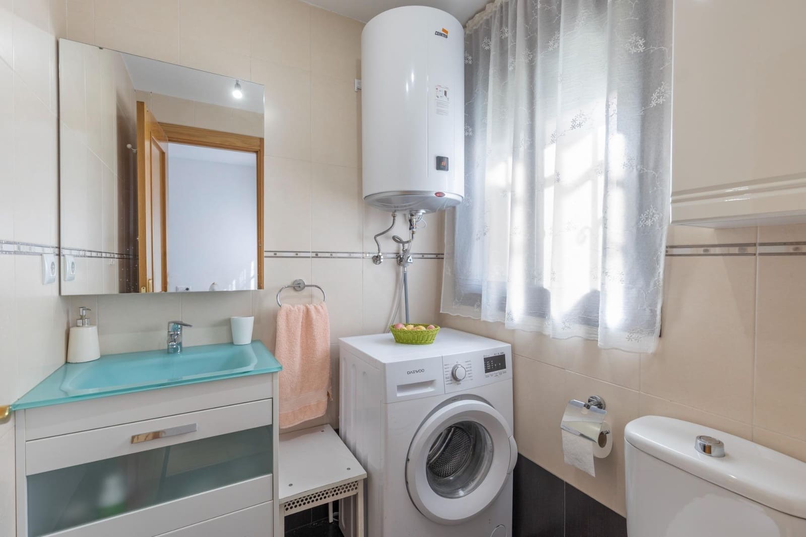 Piso de 2 habitaciones en La Zubia en venta con piscina - 160.000 € (Ref: 9674912)