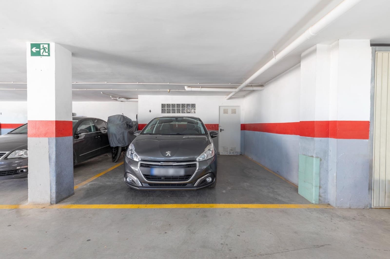 Piso de 2 habitaciones en La Zubia en venta con piscina - 160.000 € (Ref: 9674912)