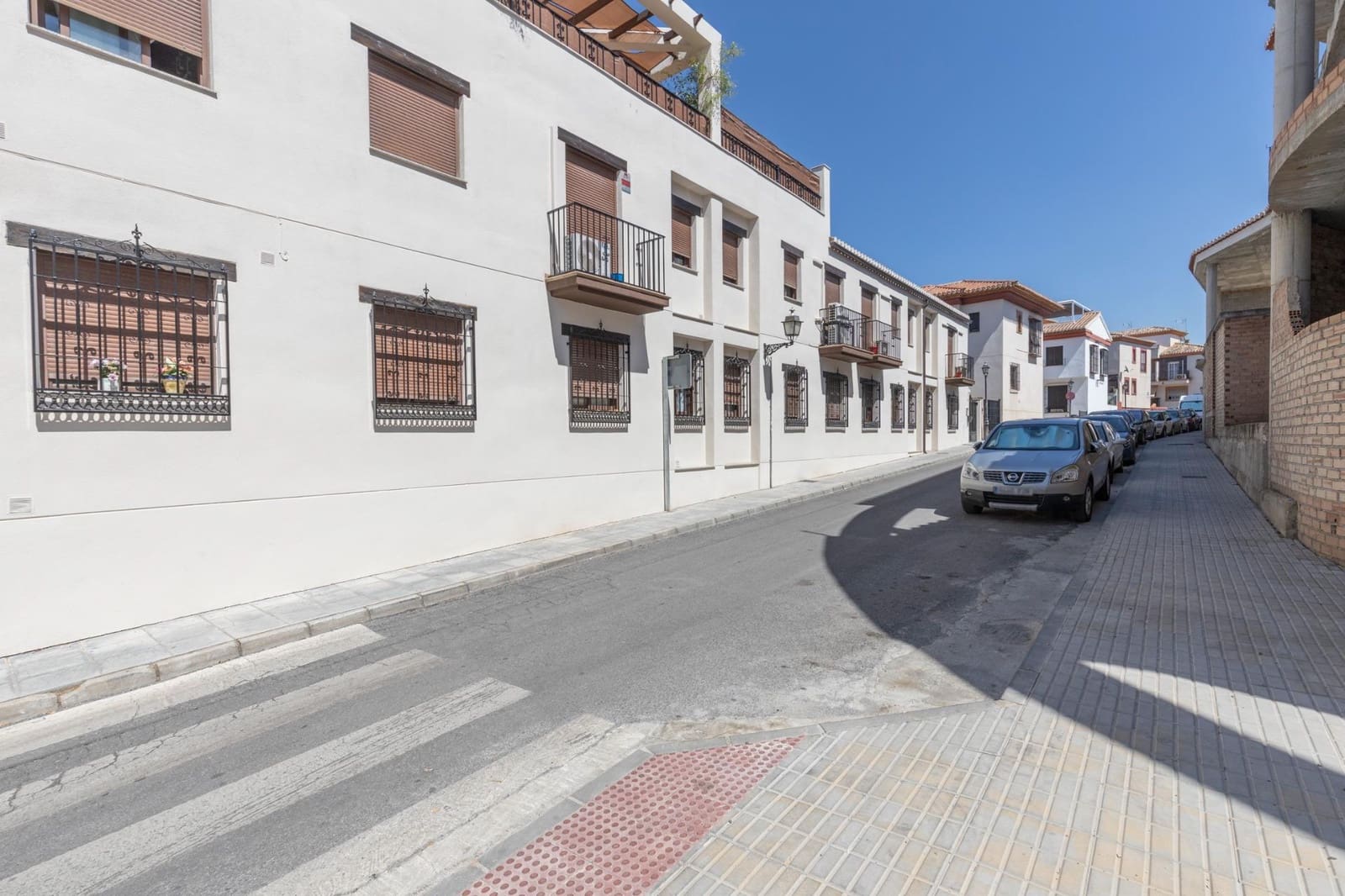 Piso de 2 habitaciones en La Zubia en venta con piscina - 160.000 € (Ref: 9674912)