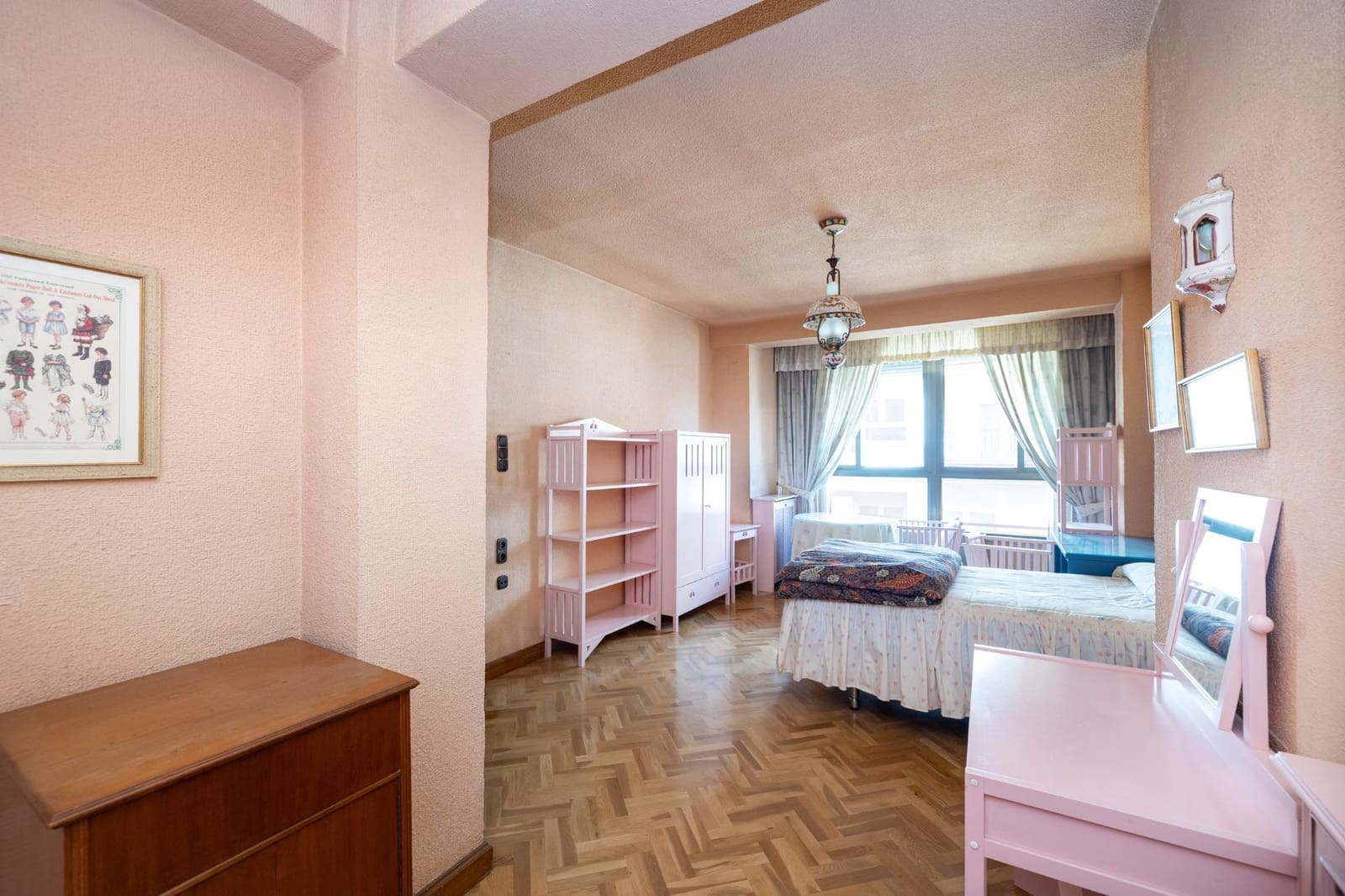 2 bedroom Flat for sale in Granada city - € 360,000 (Ref: 9674914)