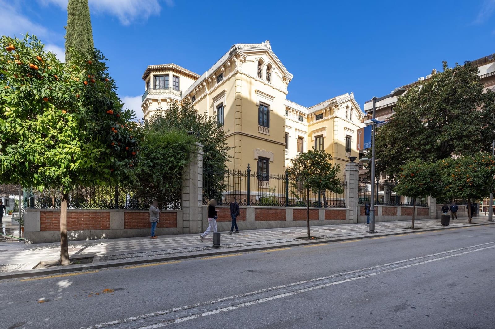 2 bedroom Flat for sale in Granada city - € 360,000 (Ref: 9674914)