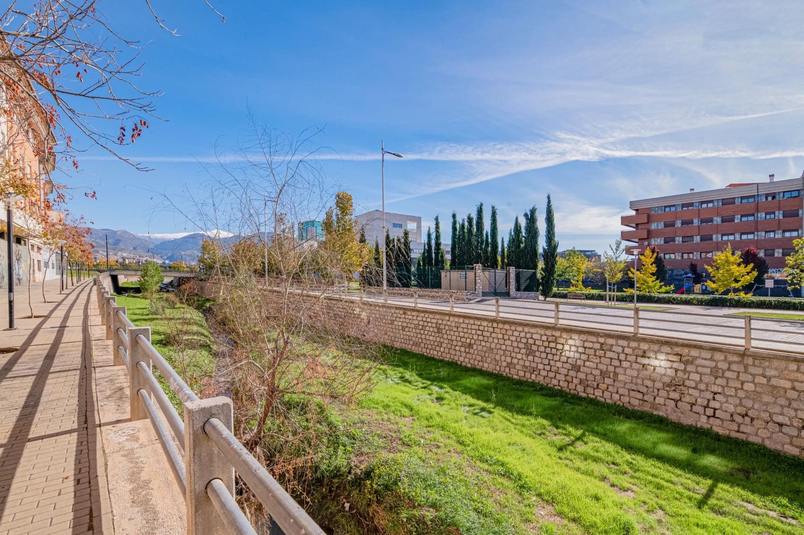 3 Zimmer Wohnung zu verkaufen in Granada Stadt - 239.000 € (Ref: 9674916)