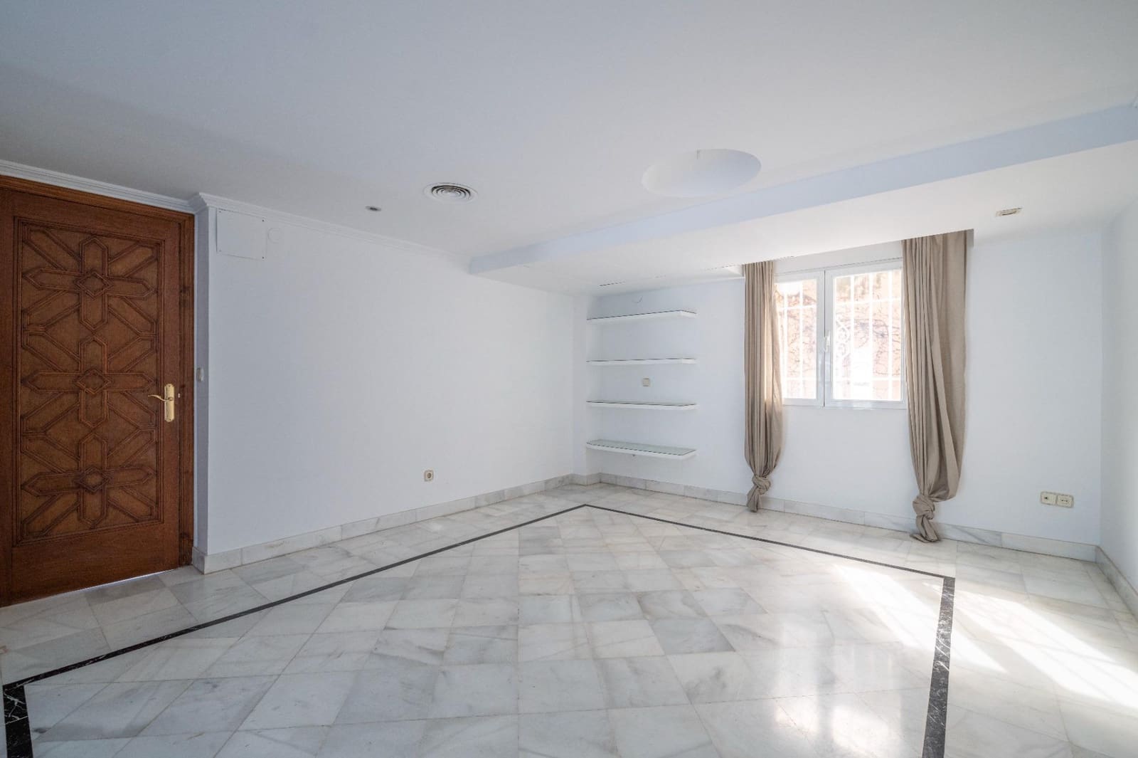 5 quarto Moradia Geminada para venda em Granada cidade - 660 000 € (Ref: 9674917)