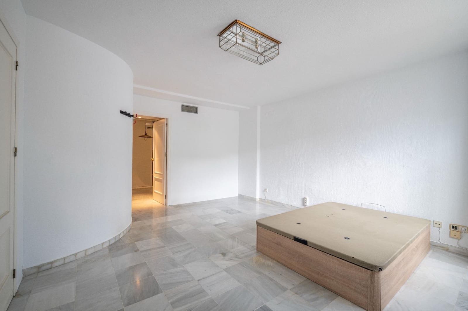 5 quarto Moradia Geminada para venda em Granada cidade - 660 000 € (Ref: 9674917)