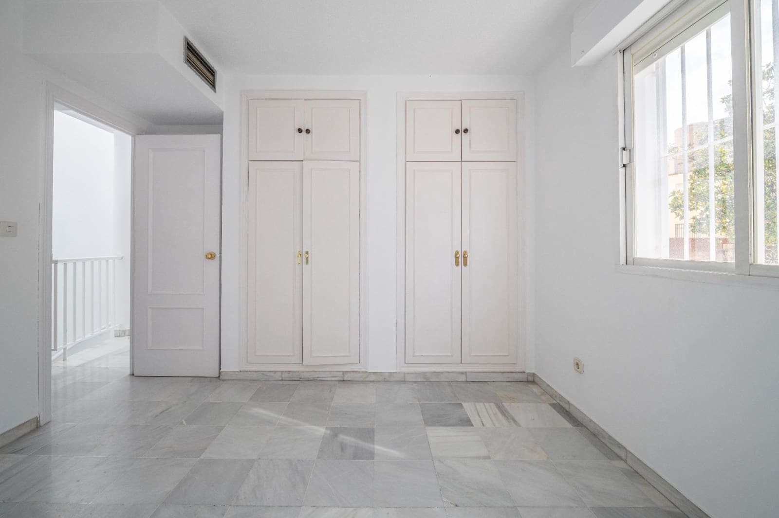 5 quarto Moradia Geminada para venda em Granada cidade - 660 000 € (Ref: 9674917)