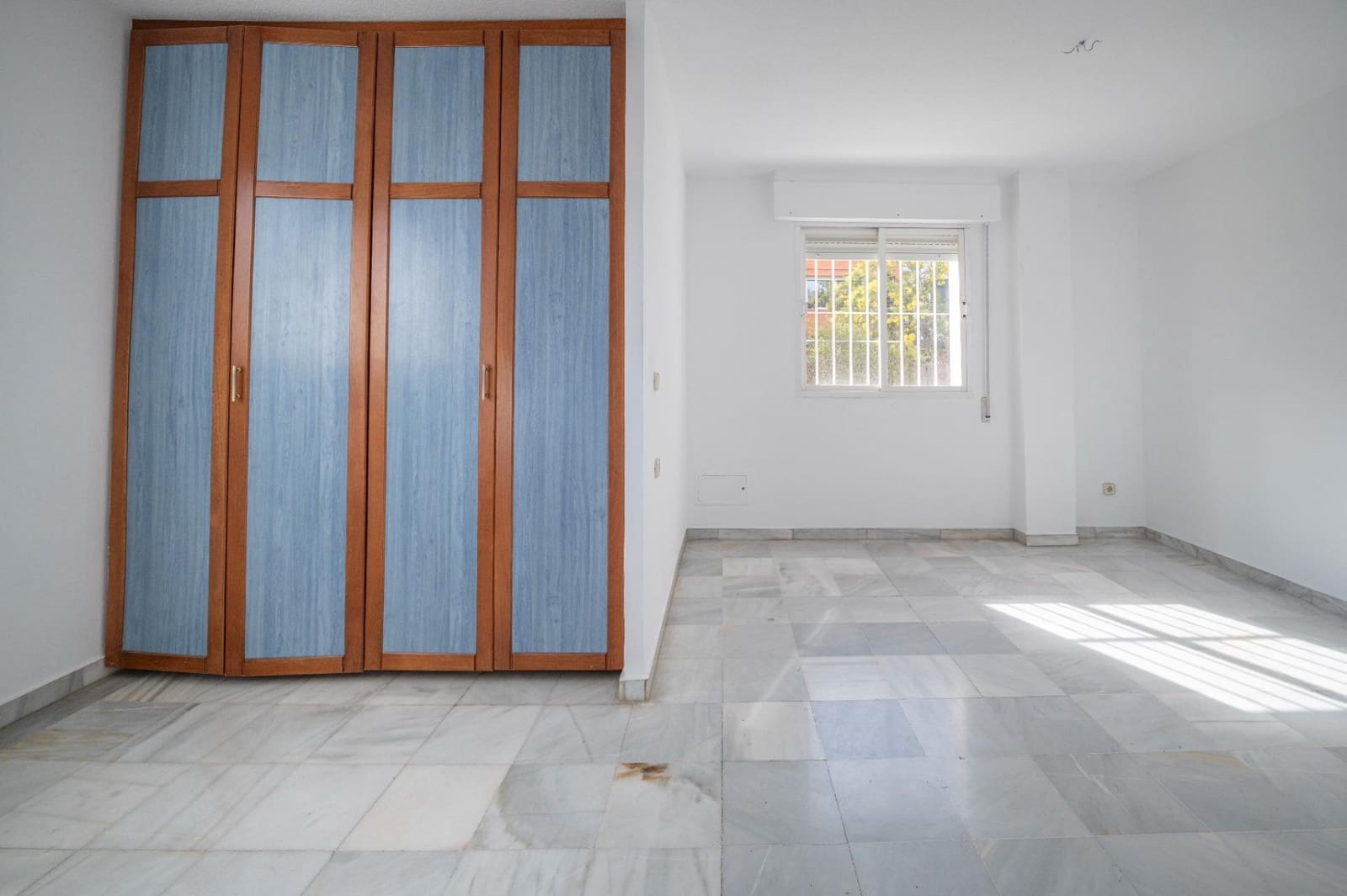5 quarto Moradia Geminada para venda em Granada cidade - 660 000 € (Ref: 9674917)