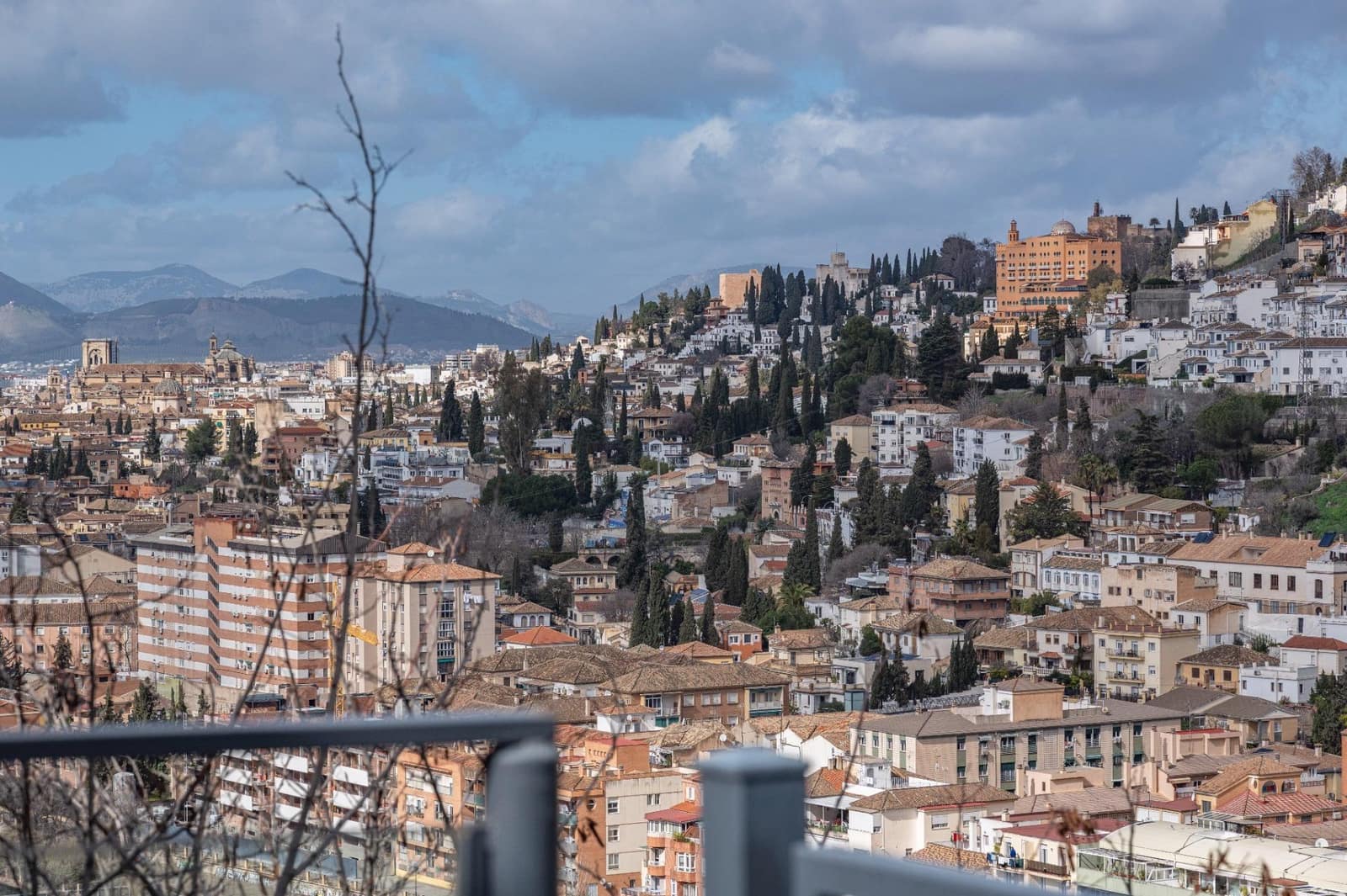 5 quarto Moradia Geminada para venda em Granada cidade - 660 000 € (Ref: 9674917)