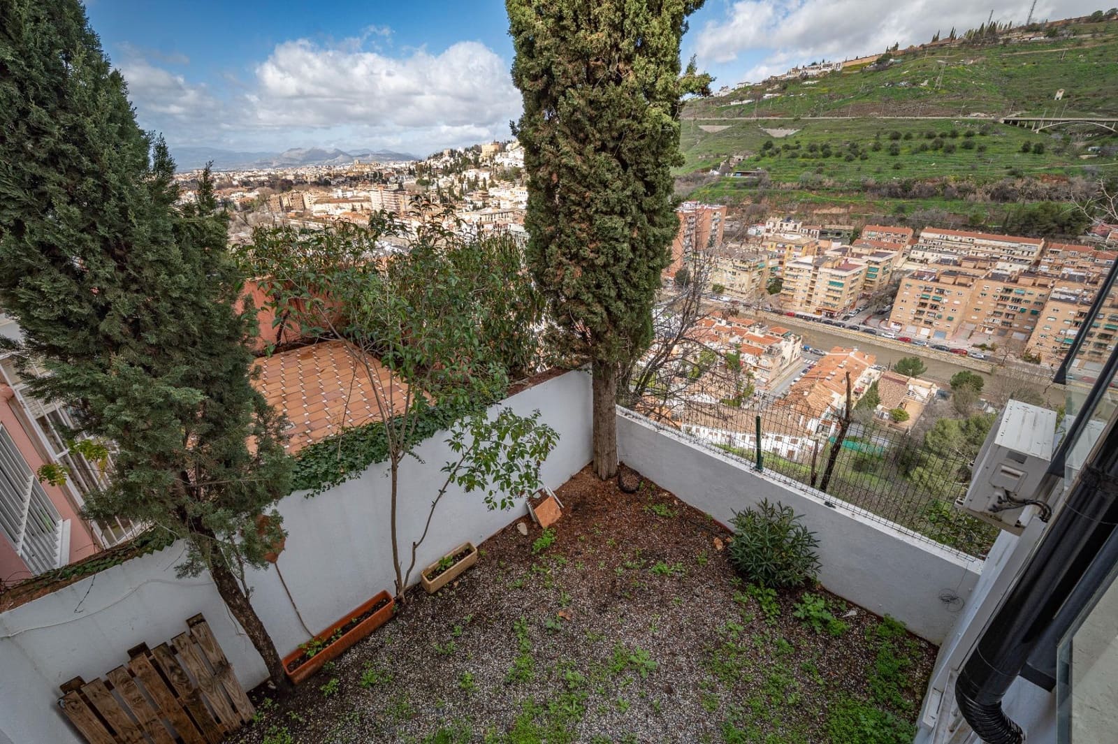 5 quarto Moradia Geminada para venda em Granada cidade - 660 000 € (Ref: 9674917)