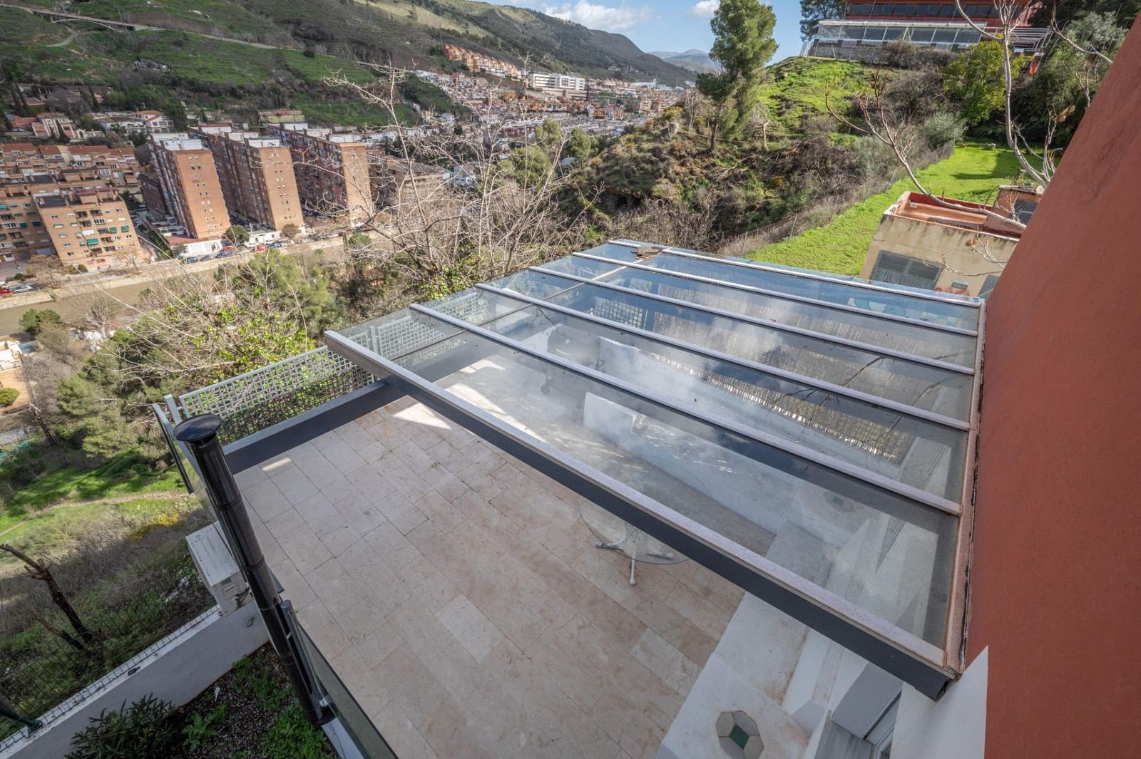 5 quarto Moradia Geminada para venda em Granada cidade - 660 000 € (Ref: 9674917)