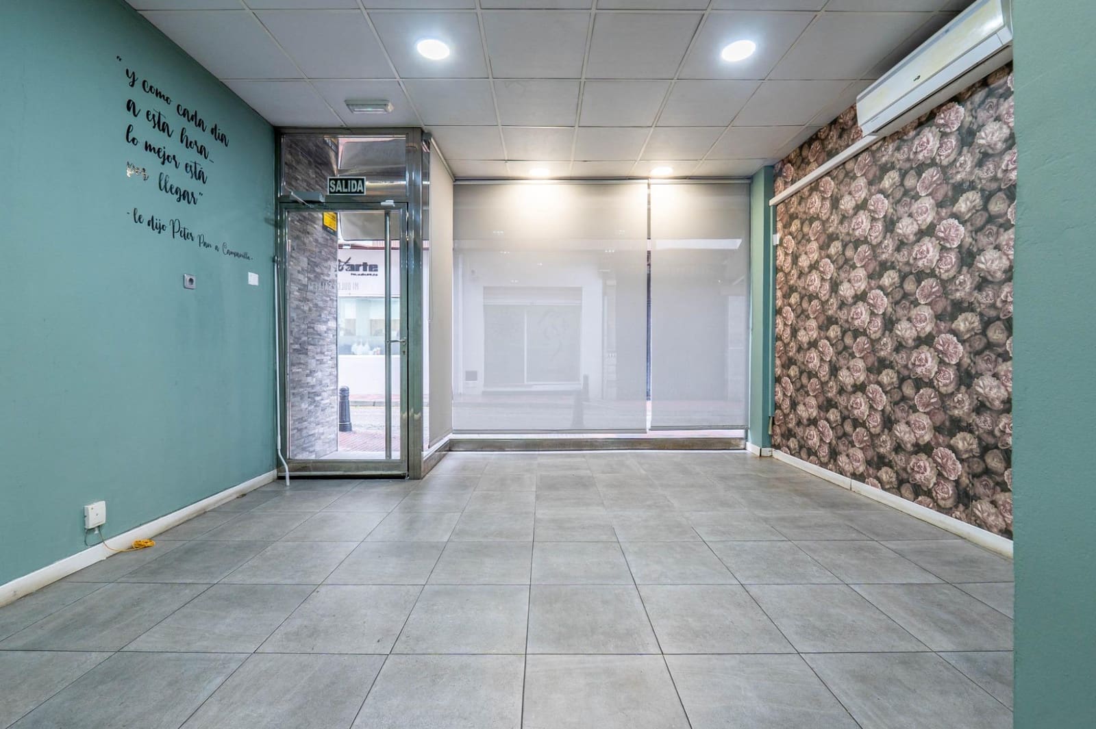 Kaupallinen myytävänä paikassa Armilla - 105 000 € (Ref: 9674921)