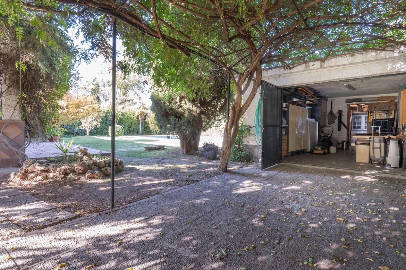 Chalet de 4 habitaciones en Ogíjares en venta con piscina garaje - 399.000 € (Ref: 9674922)