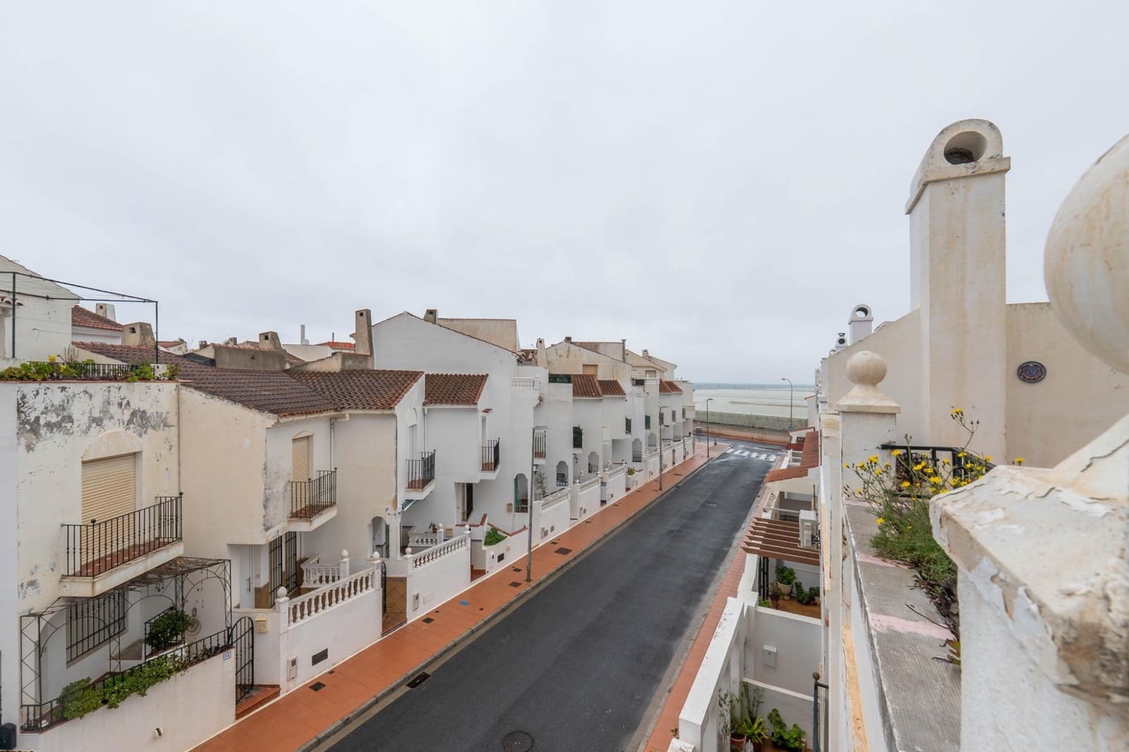 Adosado de 4 habitaciones en Carchuna en venta con piscina garaje - 219.000 € (Ref: 9674923)