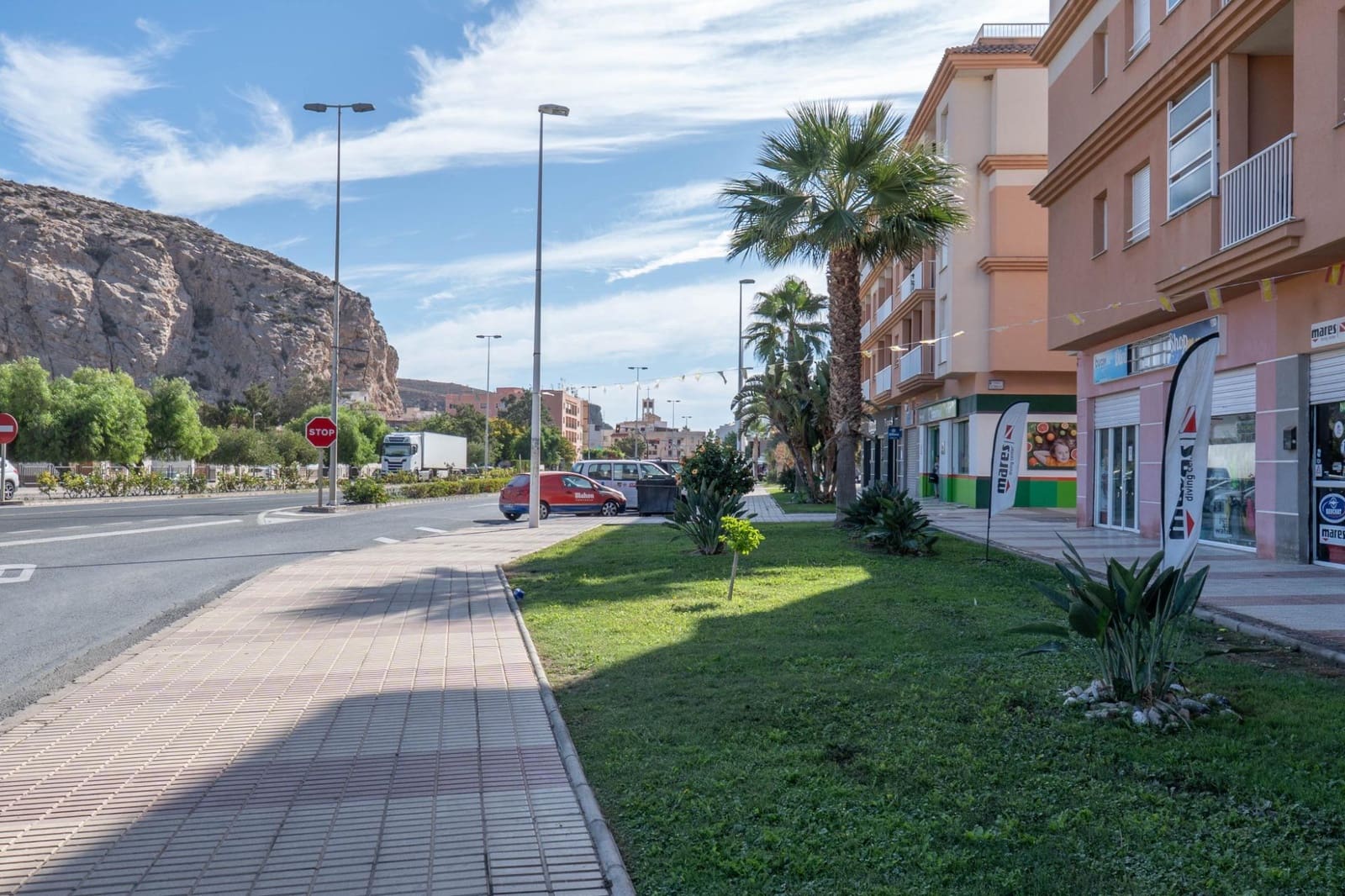 Adosado de 4 habitaciones en Carchuna en venta con piscina garaje - 219.000 € (Ref: 9674923)