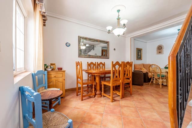 3 makuuhuone Huoneisto myytävänä paikassa Salobreña - 165 000 € (Ref: 9674924)